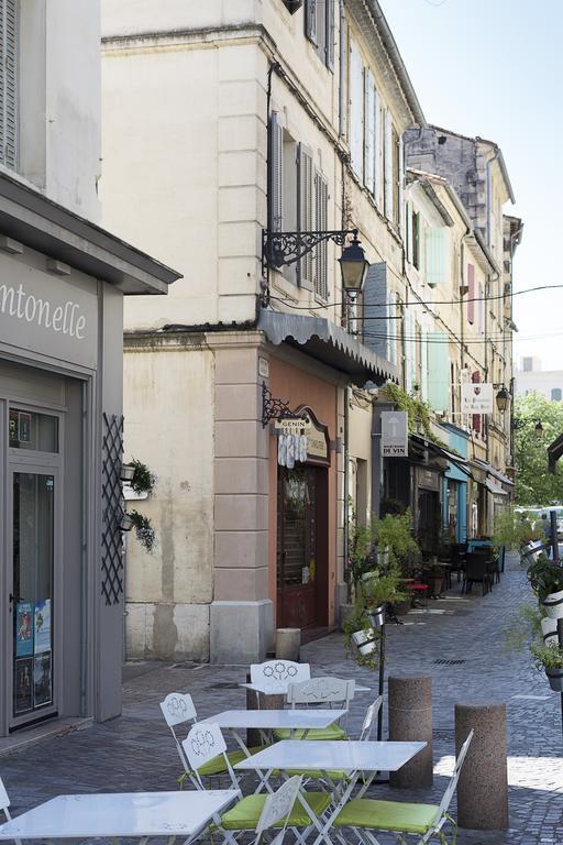 Appartements "La Chambre D'Ami" Arles Exterior photo